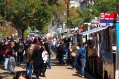 Streetlife mit jeder Menge Foodtrucks