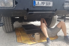 vor Charly´s Garage