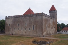 klotzige Bischofsburg in Kuressaare