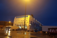 unsere Fähre Moby Aki um 06:30 Uhr