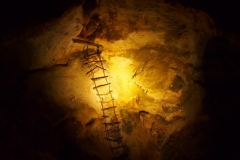 ehemaliger Abstieg in die Lower Cave