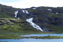 einer der unzähligen Wasserfälle auf dem Fjell