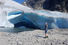 Gletschertor des Kjendalsbreen